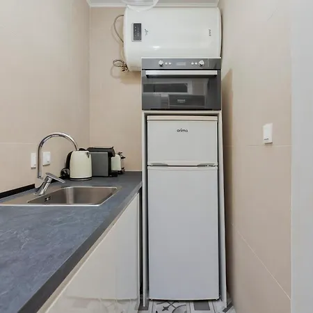 Apartment By The Sea